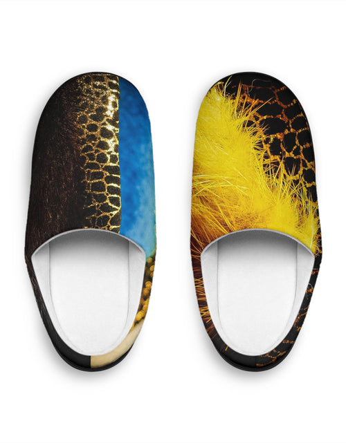 Load image into Gallery viewer, Women&#39;s Indoor Slippers
