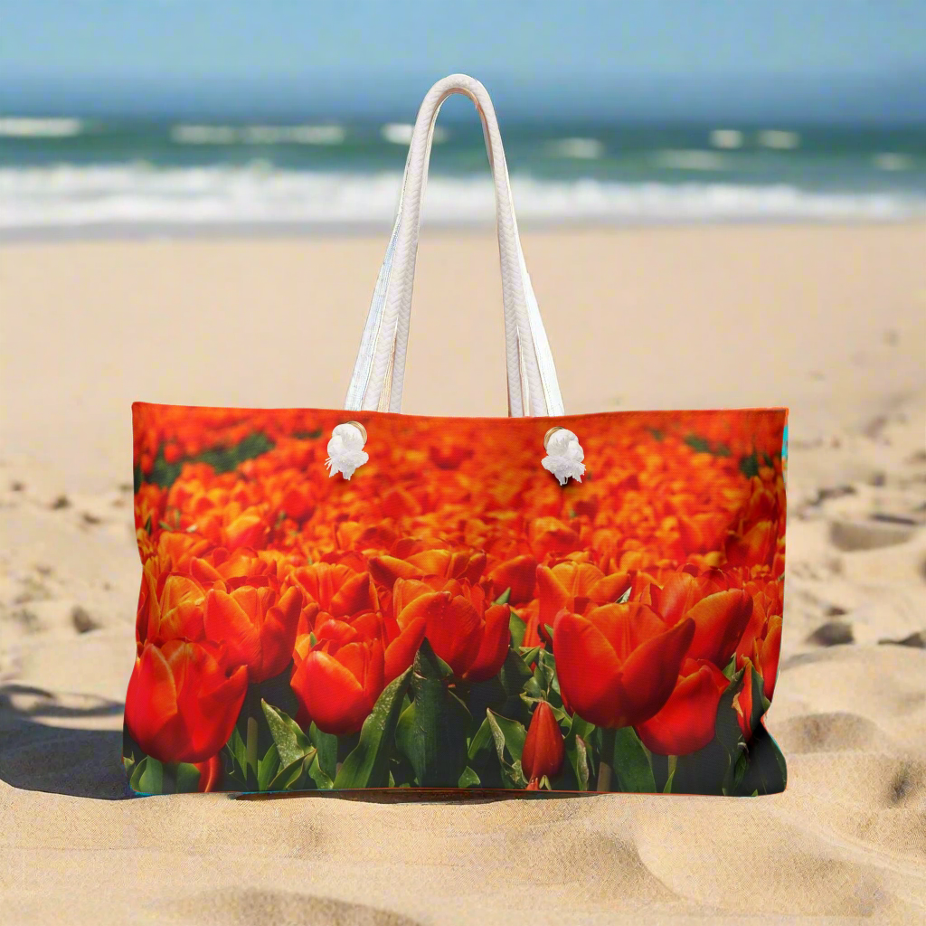 Weekender bag with tulips